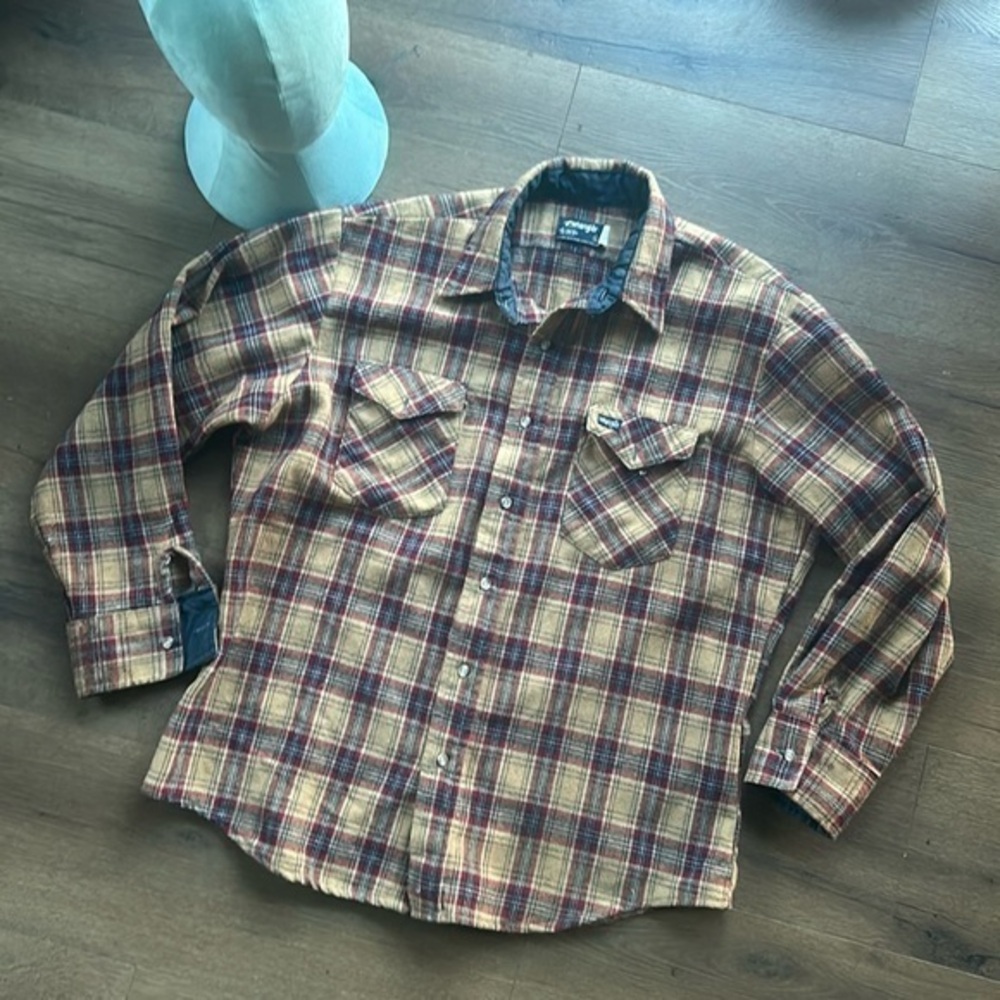Vintage Wrangler Shirt ! Large !!